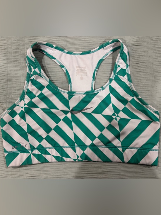 Nike Other - Nike Green & White Geometric Racerback Sports Bra